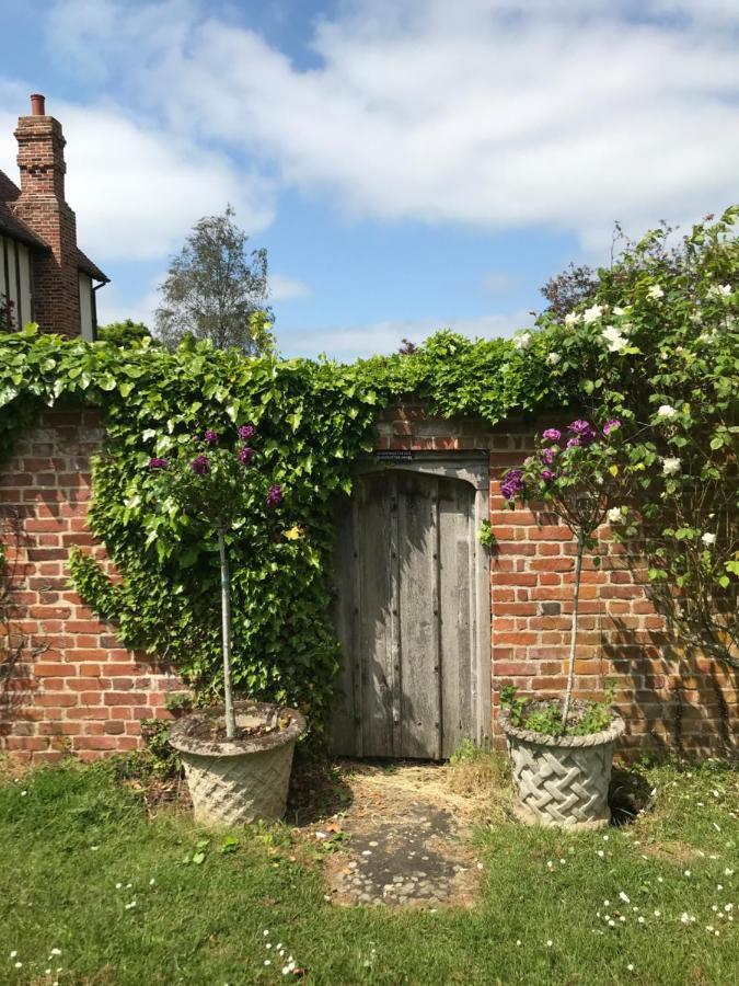 The Lodge At Briar House Long Melford Exterior photo